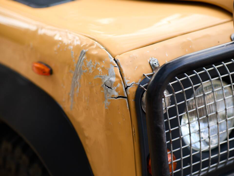 Image 39/42 of Land Rover 110 (1984)