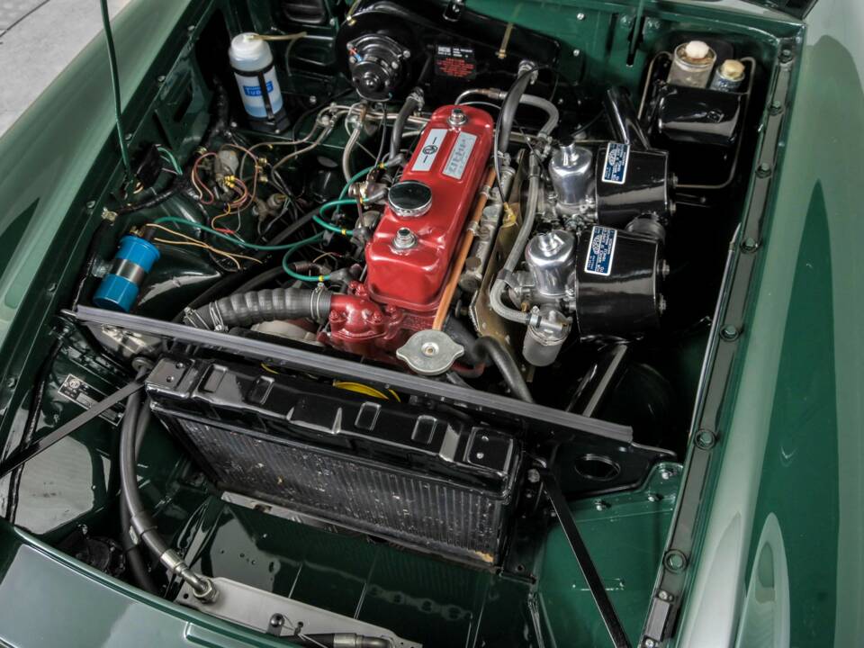 Image 38/50 de MG MGB GT (1966)