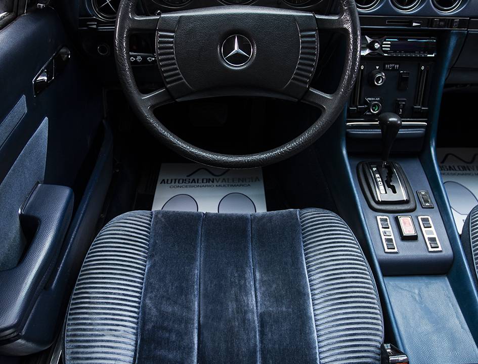 Afbeelding 14/31 van Mercedes-Benz 450 SLC (1977)