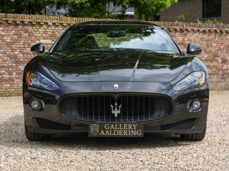 Image 15/50 of Maserati GranTurismo S (2008)