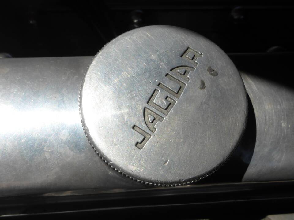 Image 126/174 of Jaguar XK 150 3.4 S OTS (1958)