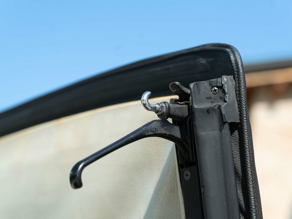 Image 29/50 of Volkswagen Golf I Cabrio GLi 1.8 (1983)