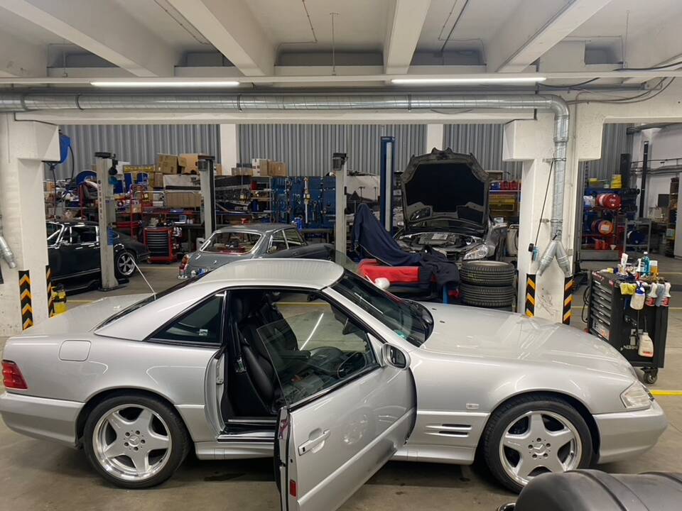 Afbeelding 4/10 van Mercedes-Benz SL 500 (2000)
