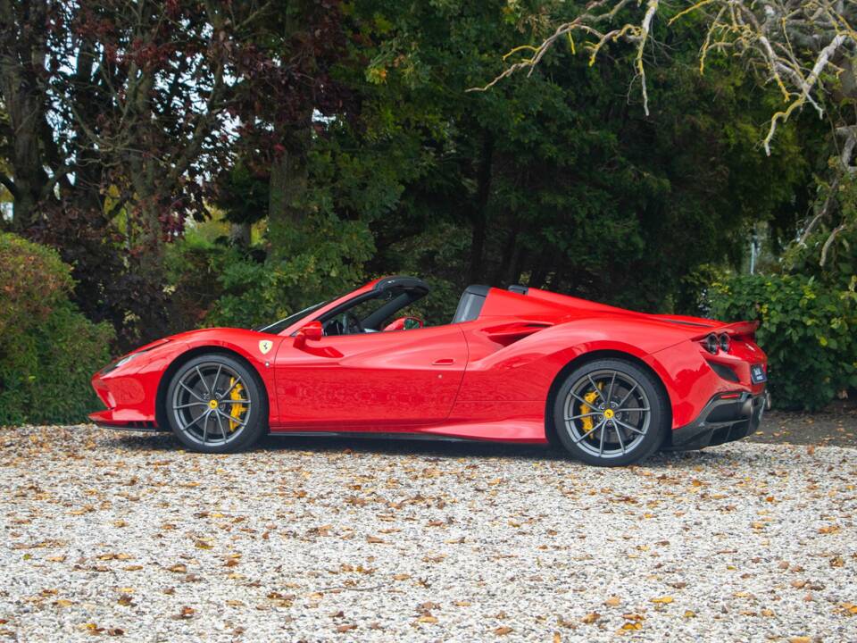 Bild 7/43 von Ferrari F8 Spider (2020)