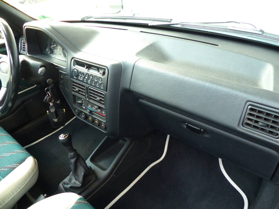 Imagen 16/21 de Peugeot 106 1.4 (1993)