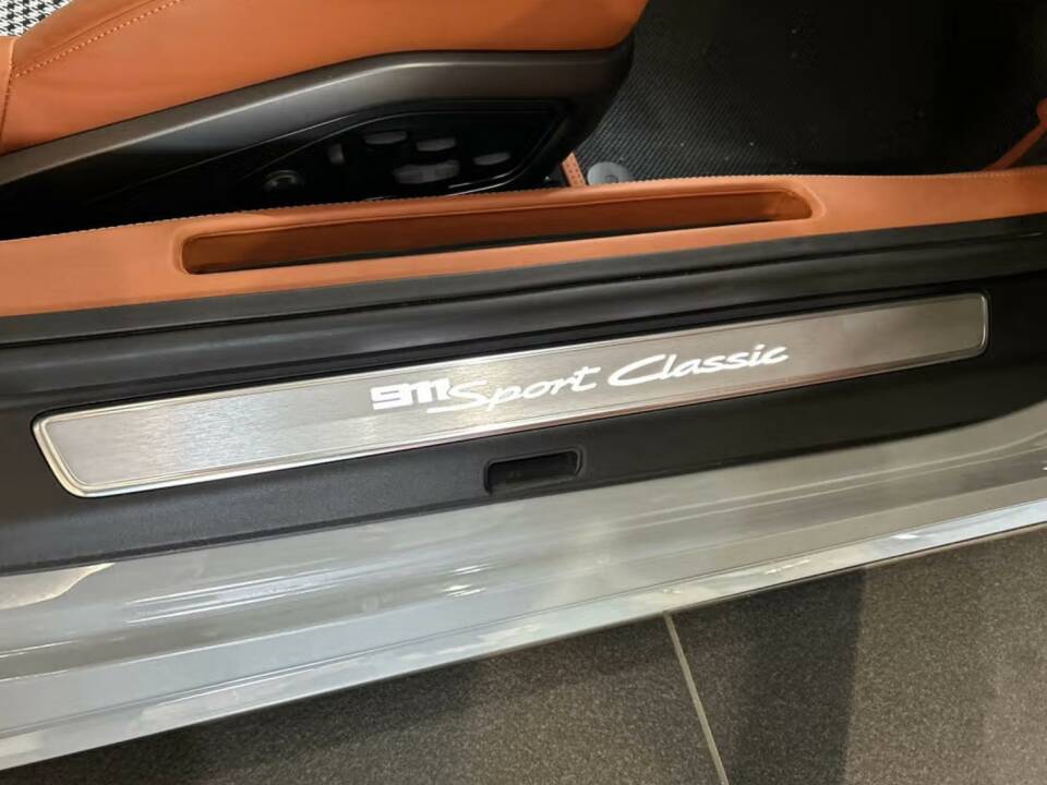 Afbeelding 13/15 van Porsche 911 Sport Classic (2023)