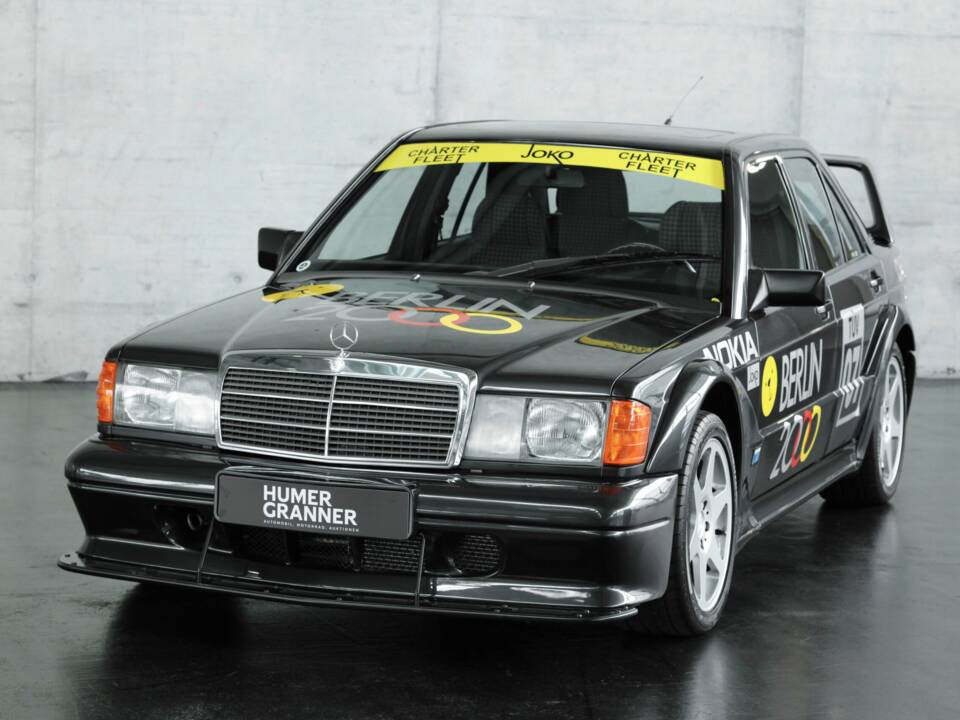 Imagen 9/50 de Mercedes-Benz 190 E 2.5-16 Evolution II (1990)