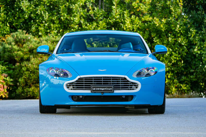 Imagen 6/31 de Aston Martin V8 Vantage (2011)