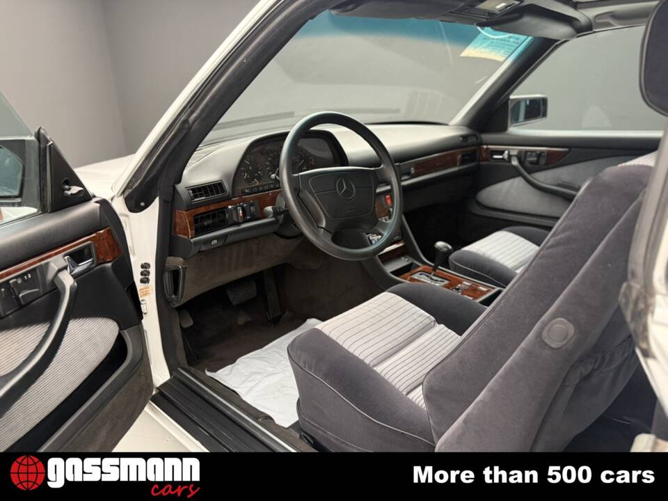 Bild 12/15 von Mercedes-Benz 560 SEC (1989)