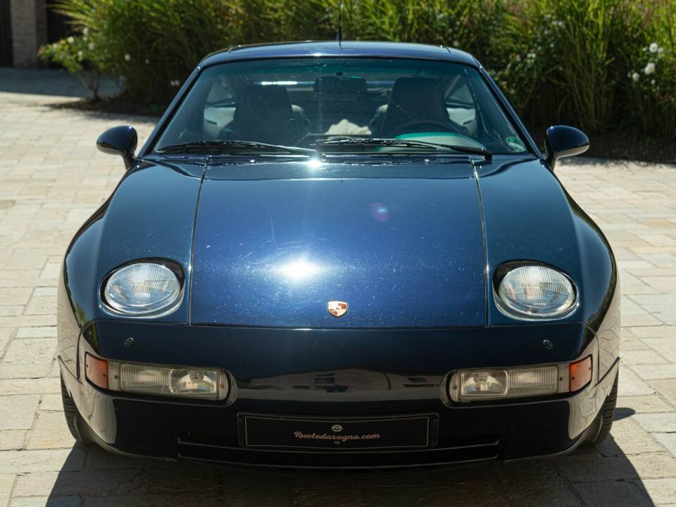Afbeelding 3/50 van Porsche 928 GTS (1992)