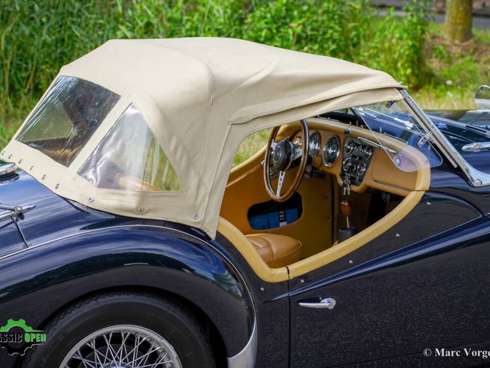 Image 37/46 of Triumph TR 3A (1958)
