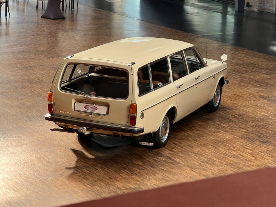 Image 8/35 of Volvo P 145 (1968)