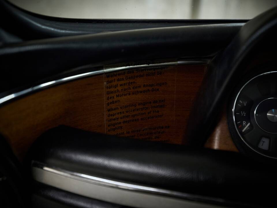 Image 70/100 of BMW 3.0 CSi (1973)