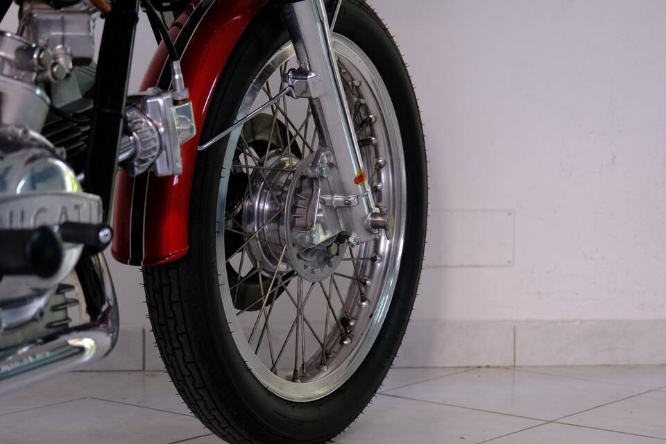 Immagine 96/96 di Ducati 750 GT (1974)