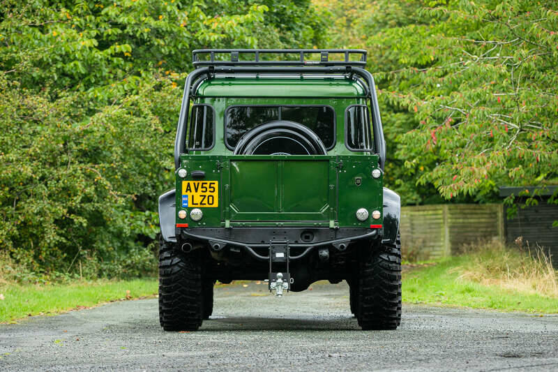 Immagine 7/36 di Land Rover Defender 110 (2005)