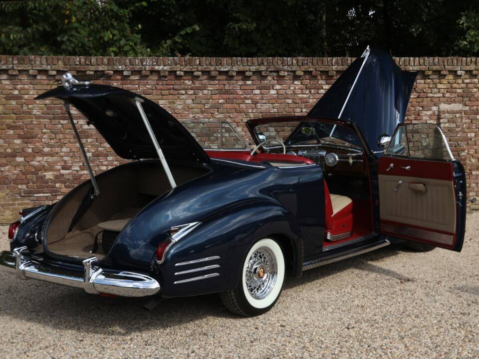 Image 22/50 de Cadillac 62 Convertible (1941)