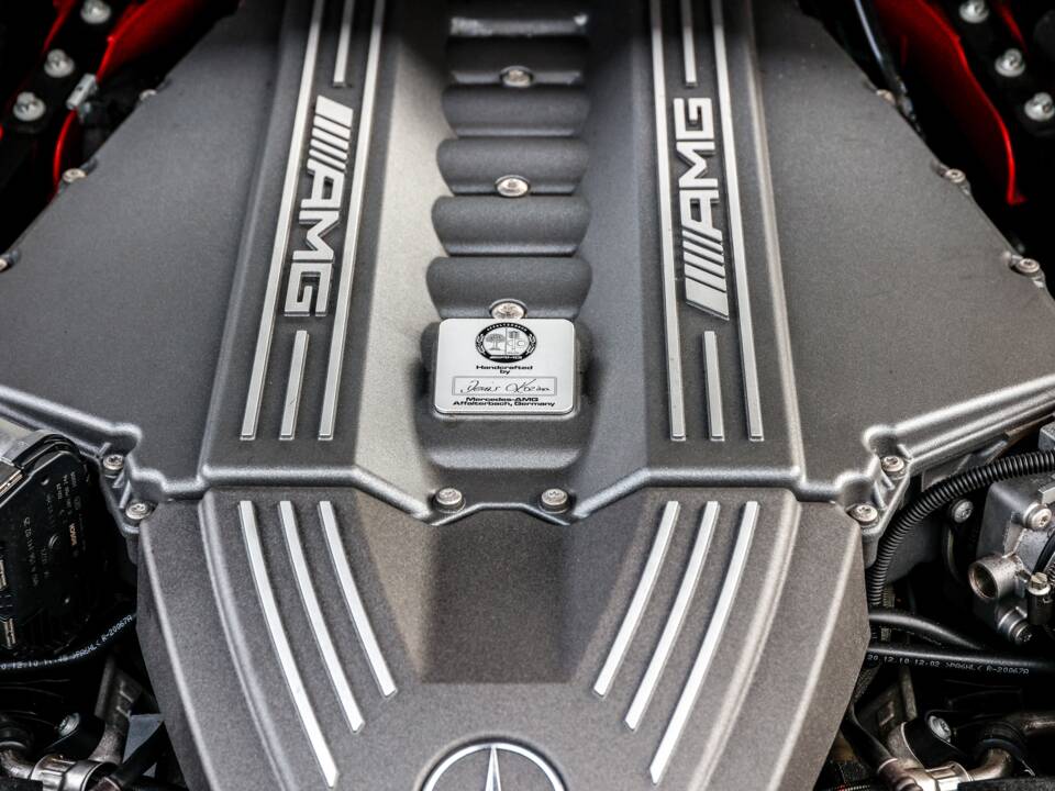 Image 22/40 of Mercedes-Benz SLS AMG Roadster (2011)