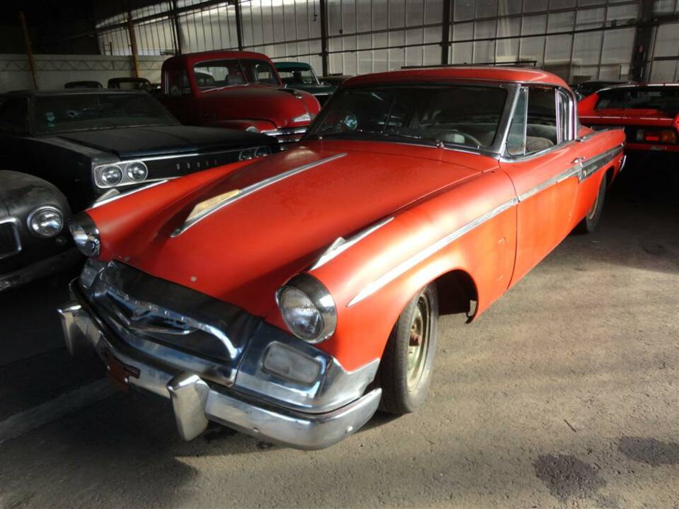 Image 20/22 of Studebaker Speedster (1955)