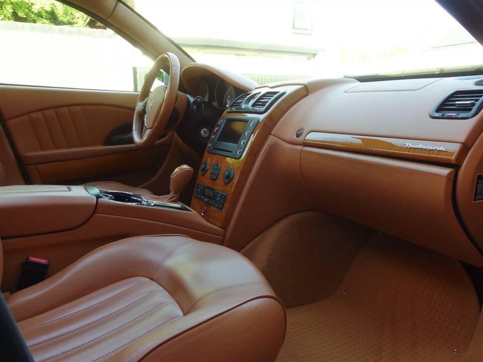 Image 49/99 of Maserati Quattroporte 4.2 (2007)