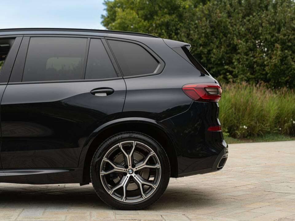 Bild 19/50 von BMW X5 M50d (2019)