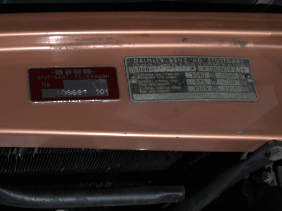 Image 20/57 of Mercedes-Benz 280 SE 3,5 (1971)