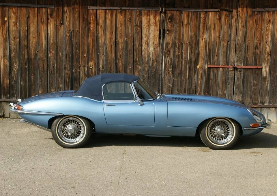 Imagen 10/20 de Jaguar E-Type 4.2 (1967)