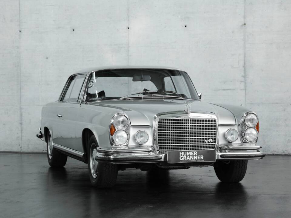 Image 9/49 de Mercedes-Benz 280 SE (1970)