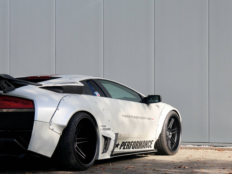 Afbeelding 64/82 van Lamborghini Murciélago (2002)