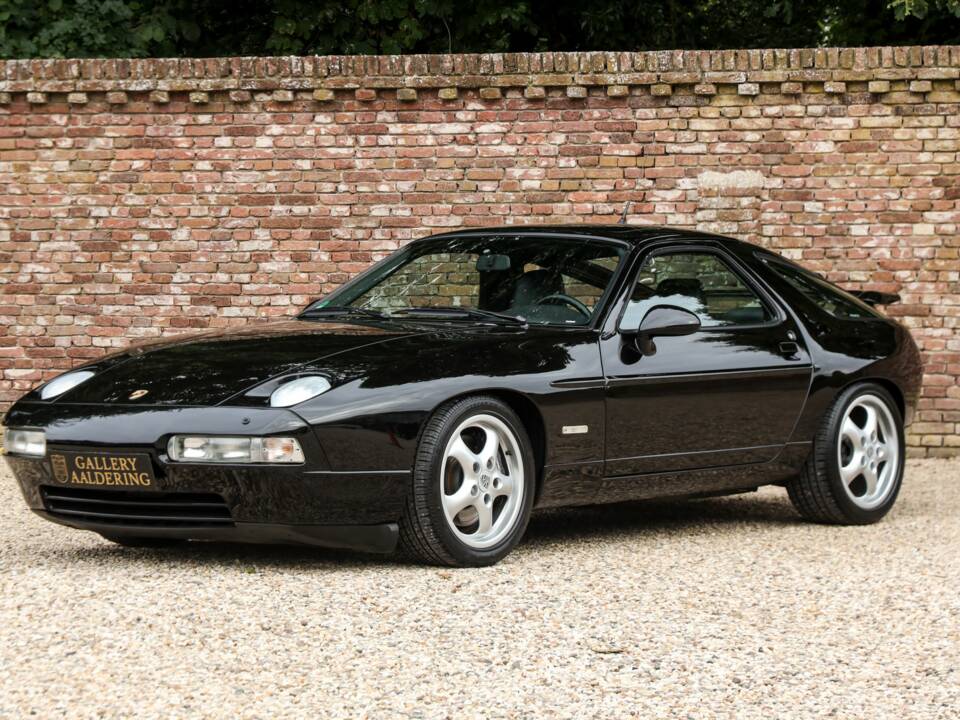 Afbeelding 38/50 van Porsche 928 GTS (1994)