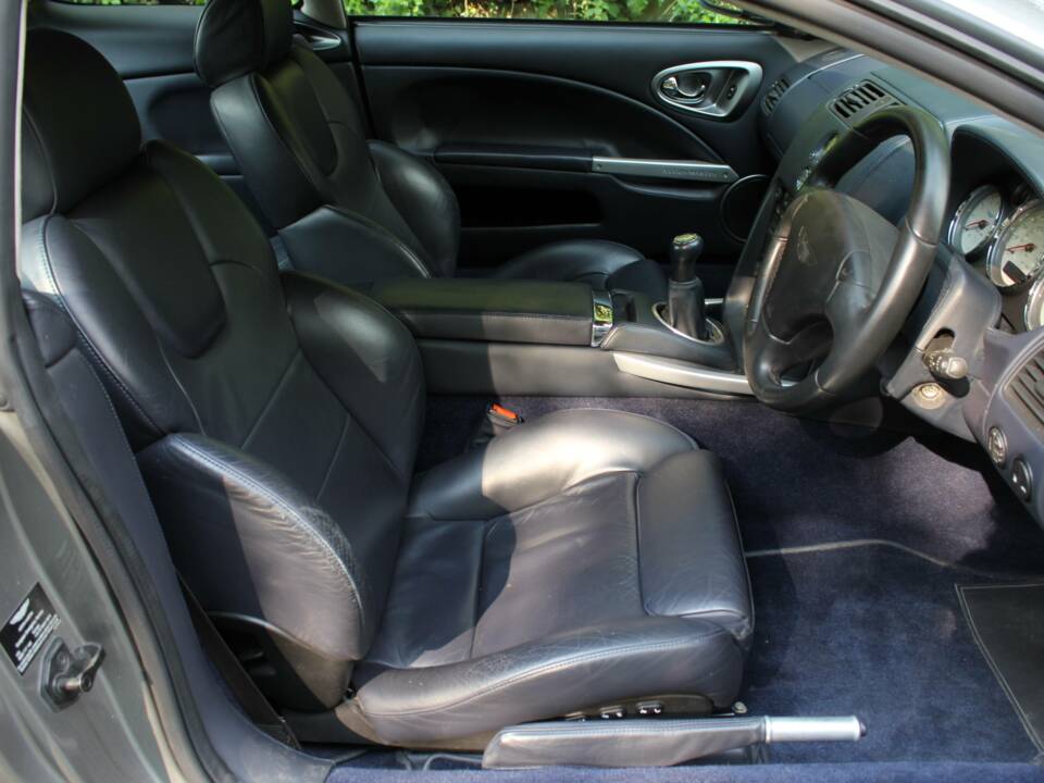 Bild 9/17 von Aston Martin V12 Vanquish (2002)