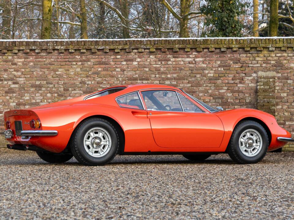 Image 47/50 de Ferrari Dino 246 GT (1970)