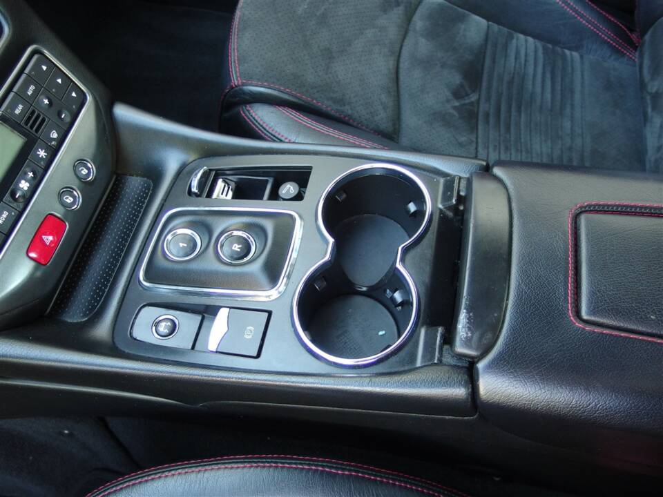 Bild 49/100 von Maserati GranTurismo S (2008)