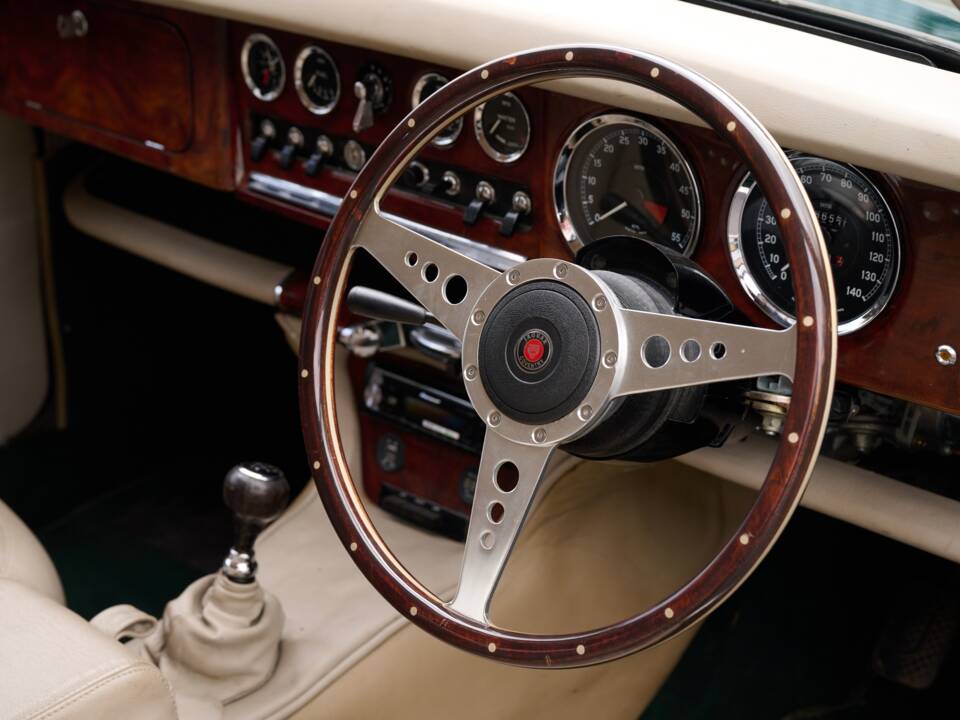 Imagen 33/49 de Jaguar S-Type 3.8 (1963)