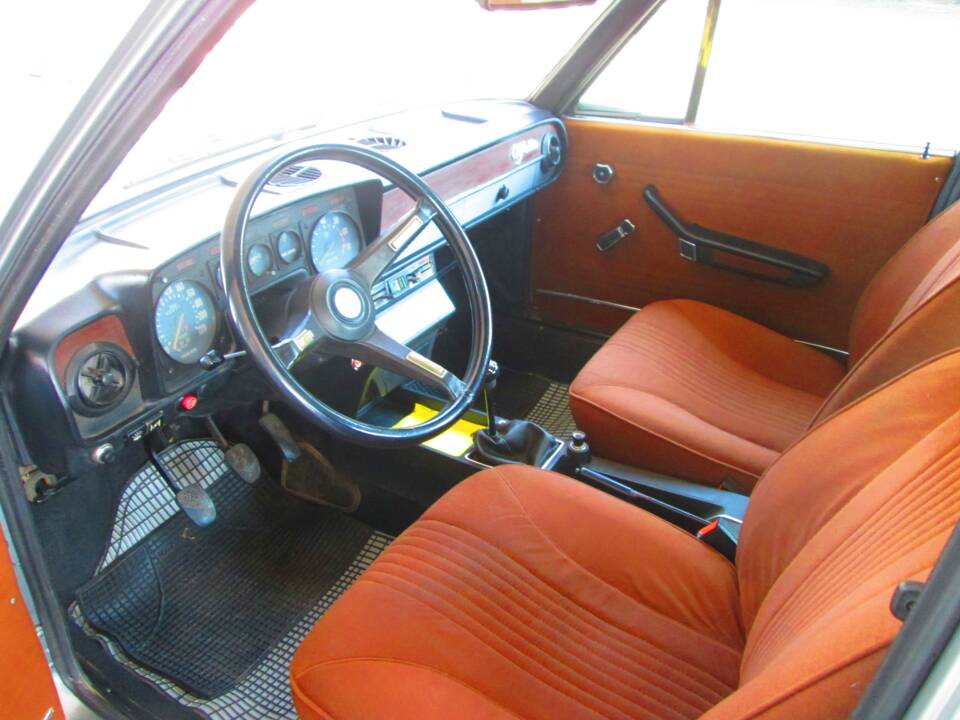 Immagine 16/81 di Alfa Romeo Alfetta 1.8 (1976)
