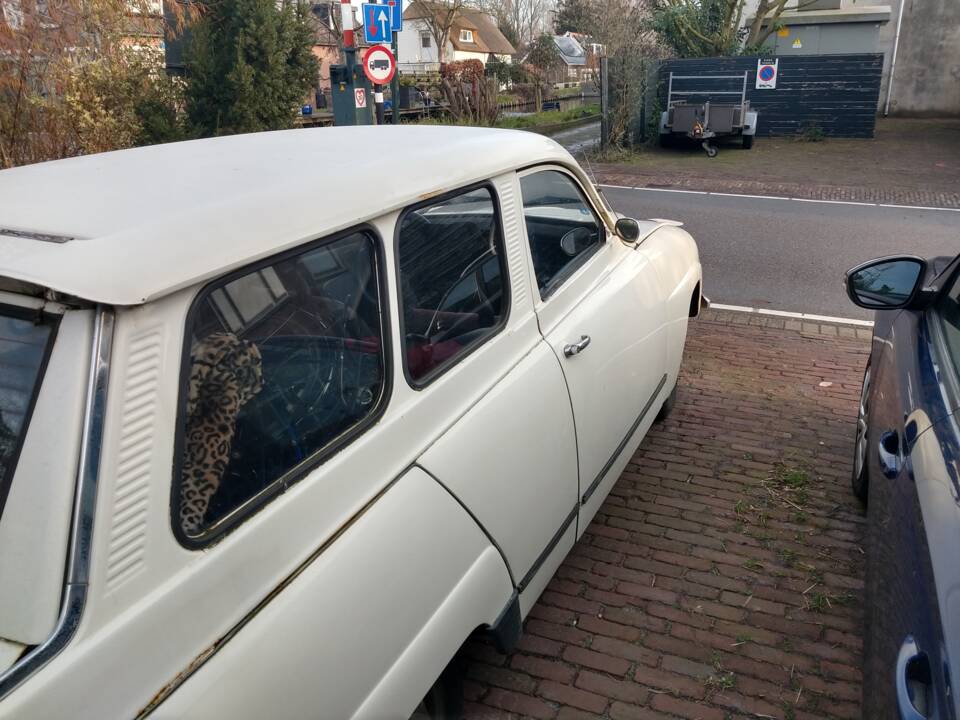 Immagine 4/11 di Saab 95 V 4 (1972)