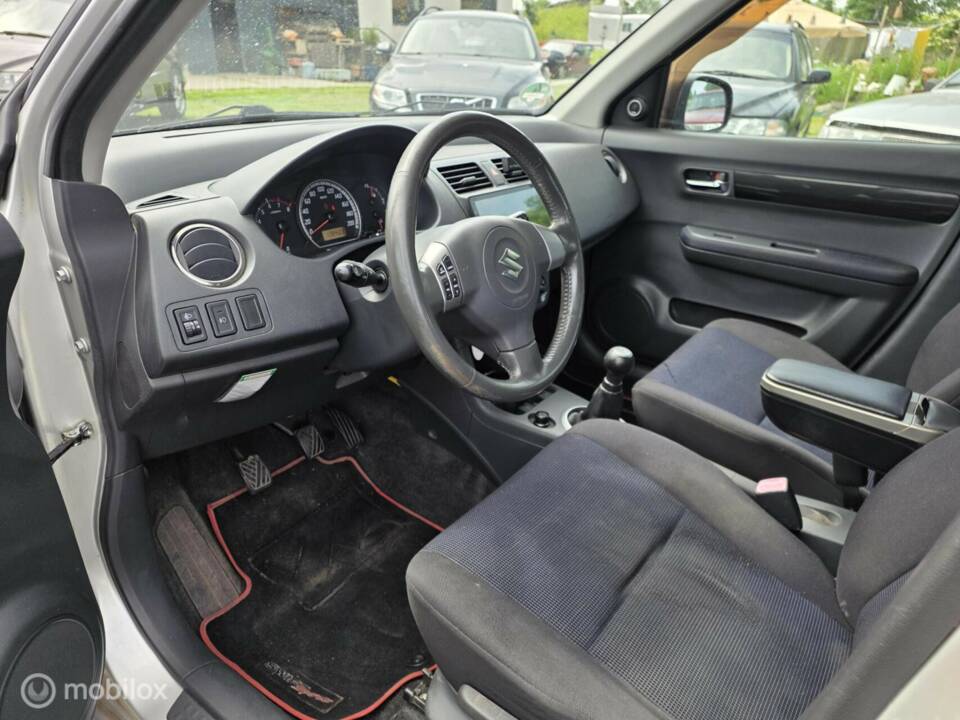 Immagine 16/40 di Suzuki Swift 1.3 (2007)