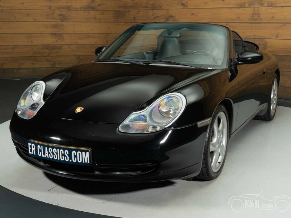 Image 5/8 de Porsche 911 Carrera (2001)