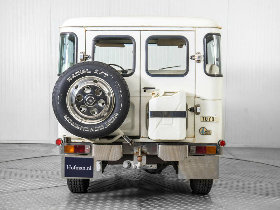 Image 13/50 of Toyota Land Cruiser BJ 43 (1977)