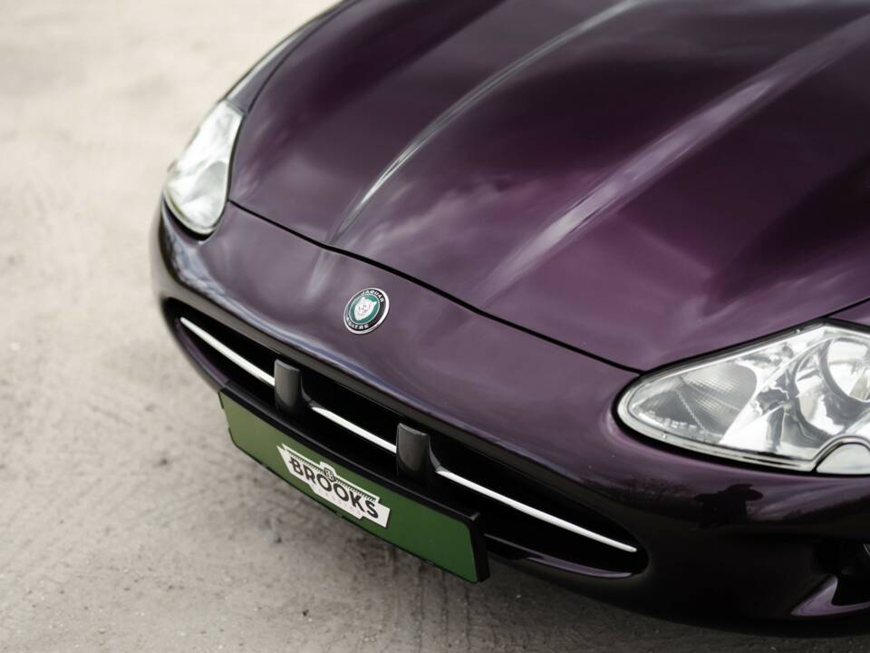 Immagine 28/28 di Jaguar XK8 4.0 (1999)