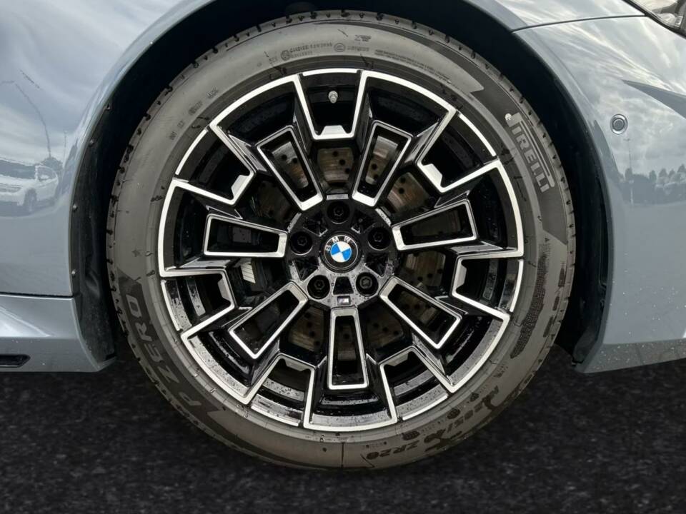 Image 6/7 of BMW M5 Touring (2025)