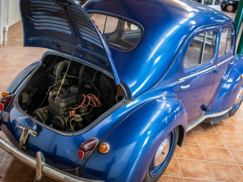 Bild 7/23 von Renault 4 CV (1960)