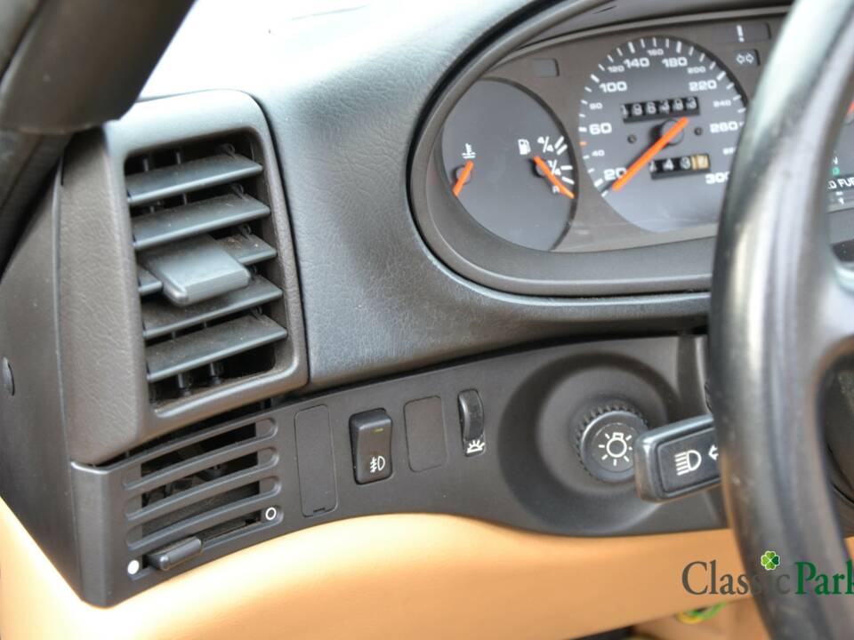 Bild 38/50 von Porsche 968 (1992)