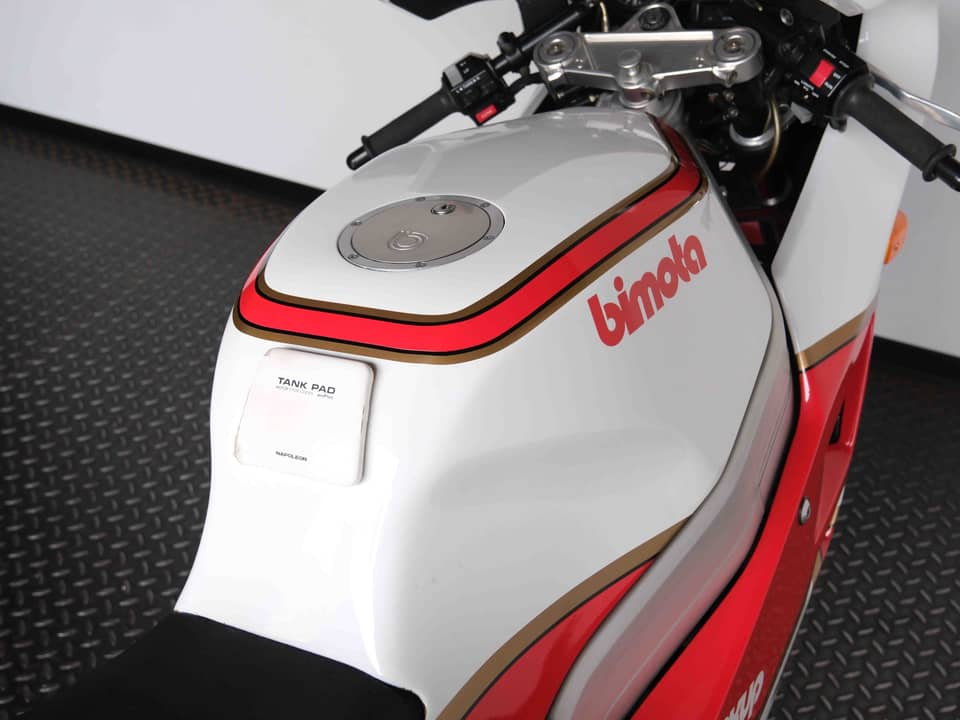 Image 84/95 of Bimota YB6 (1990)