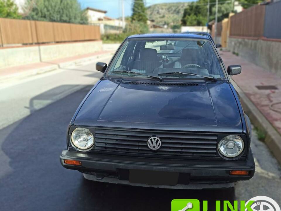 Bild 2/10 von Volkswagen Golf II 1.6 (1990)