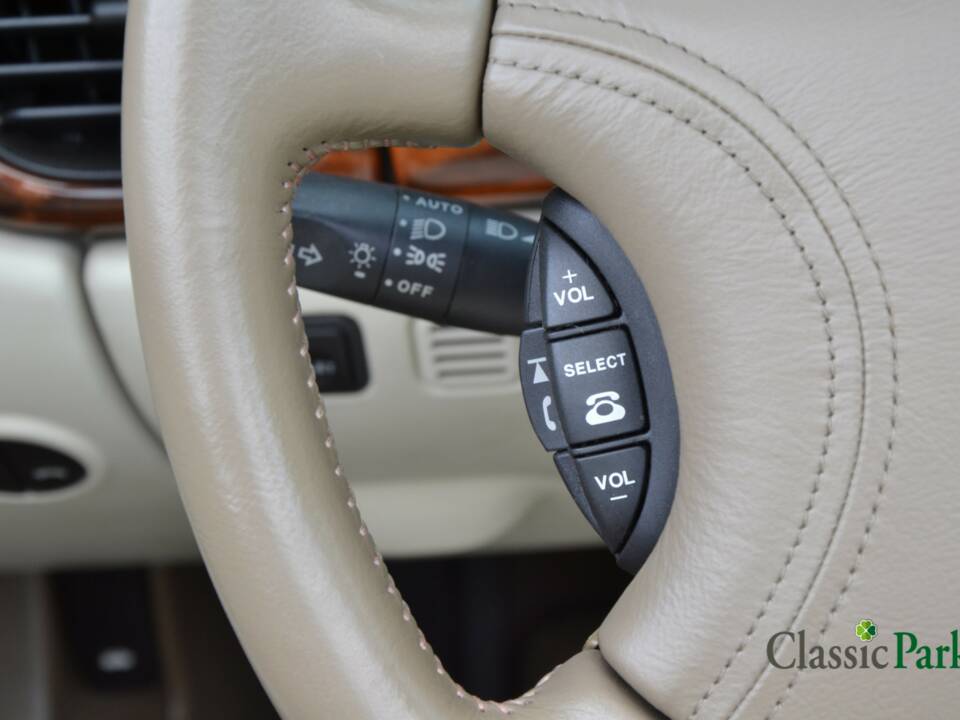 Imagen 46/50 de Jaguar XK8 4.0 (1998)