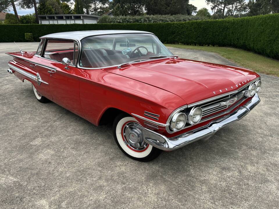 Image 4/8 de Chevrolet Impala Sedan (1960)
