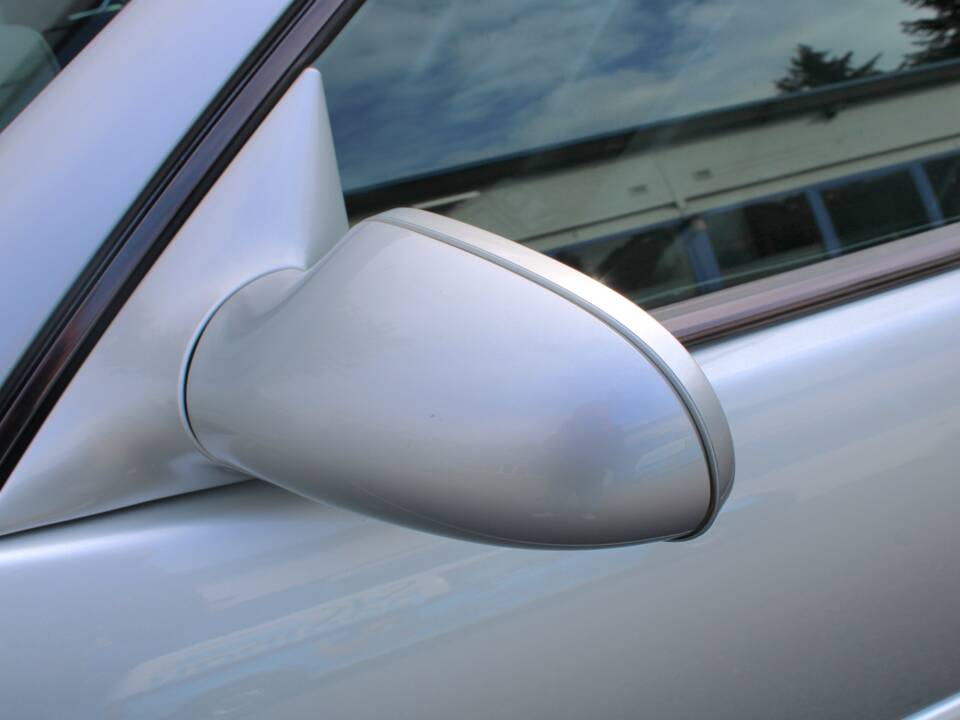 Image 13/50 of Mercedes-Benz SL 320 (2001)