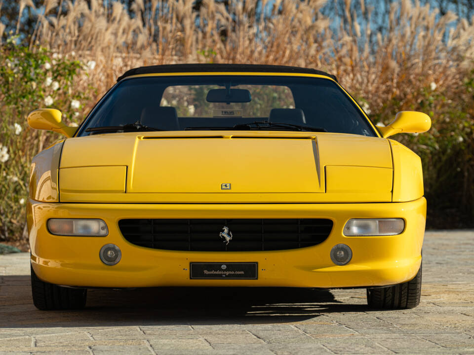 Bild 3/44 von Ferrari F 355 Spider (1998)