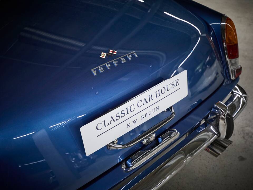 Imagen 36/100 de Ferrari 250 GT 2+2 (1963)