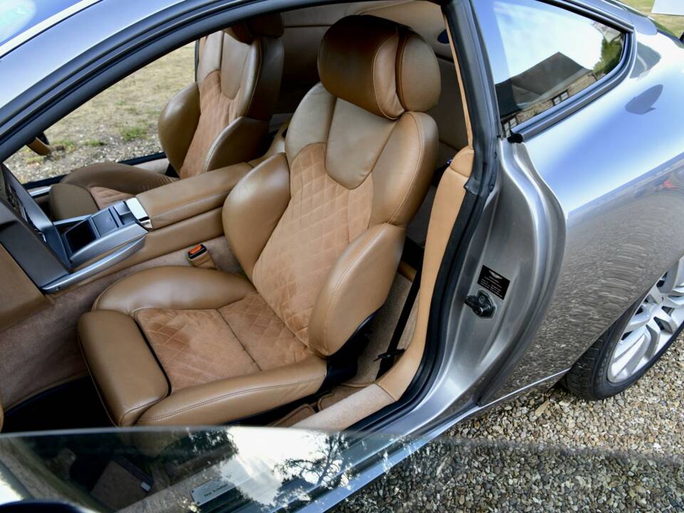 Bild 28/50 von Aston Martin V12 Vanquish (2001)